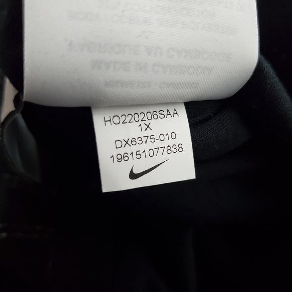 Nike Black Open-Front Cardigan Sweater - Picture 13 of 15